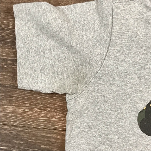 Bape Women’s A Bathing Ape Gray Camouflage Gorilla Graphic T-Shirt Size Small - Picture 9 of 10